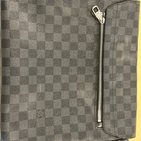 Louis Vuitton Damier District PM Messenger Bag - Picture 14 of 15